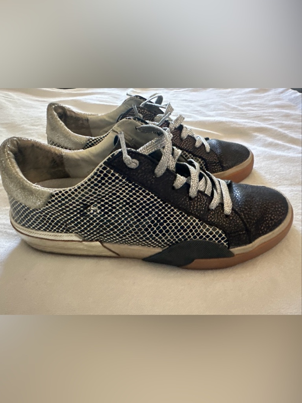Dolce Vita Zina Shoes Women’s Size 7 Black Silver Cream Leather Sneakers NICE!